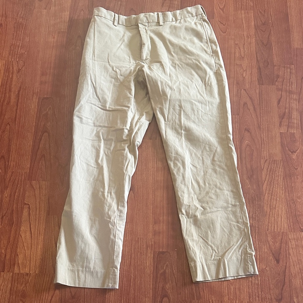 Banana Republic Men's Khaki Chinos Aiden Fit 32x30